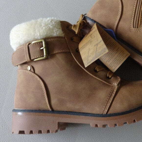 LAMO APRES women's boots size 8, tan, side zip, lace up, faux fur lining insole - Picture 13 of 15